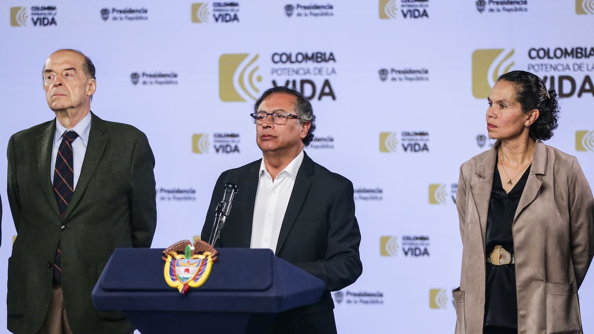 Presidente Petro denuncia ruptura institucional