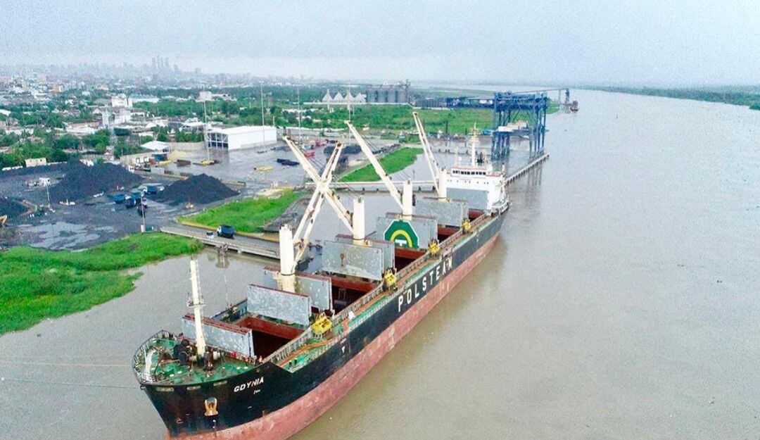 Canal de acceso al puerto de Barranquilla.