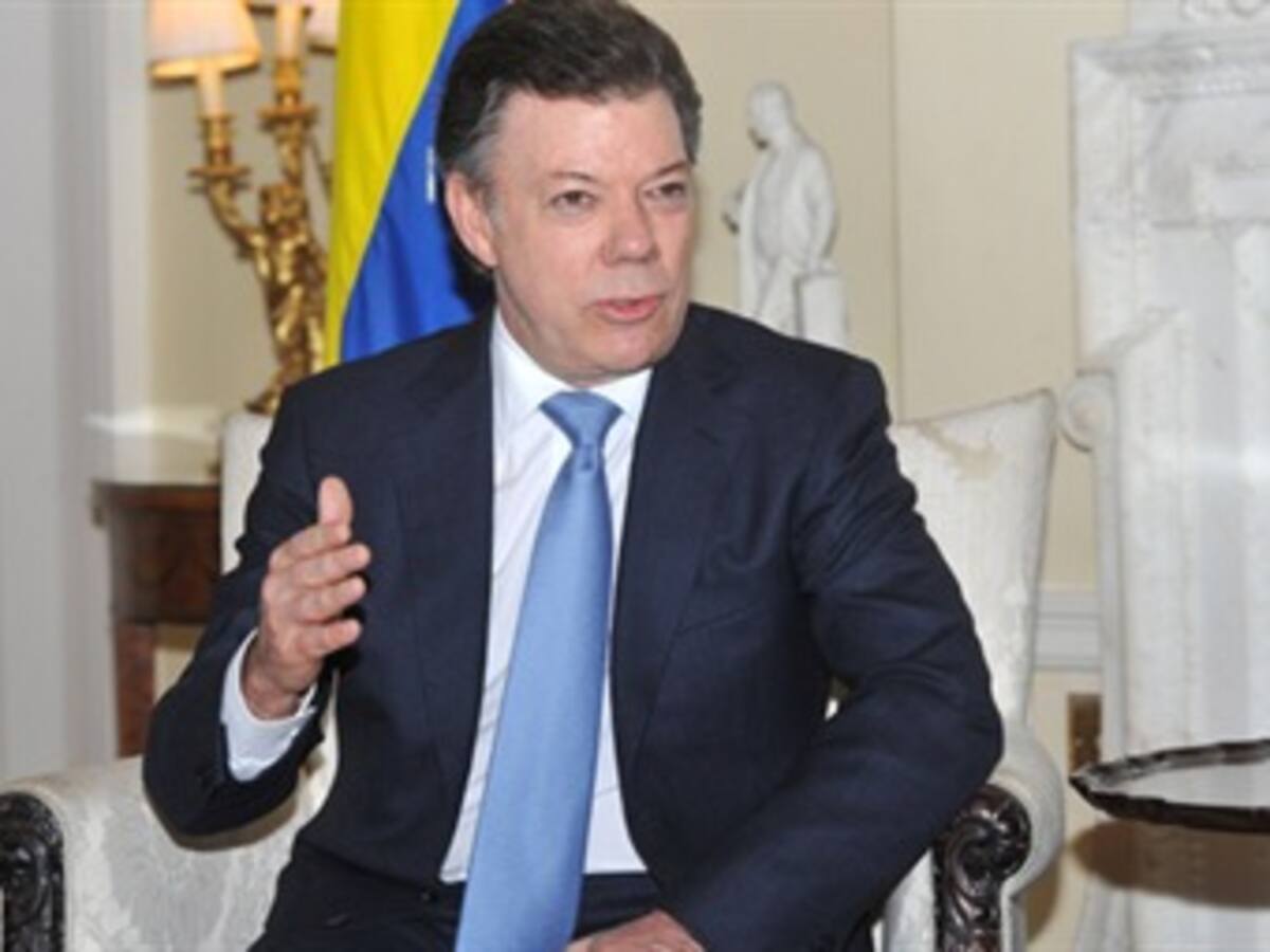 Tras cirugía Santos revisa proceso de paz y se comunica con líderes internacionales