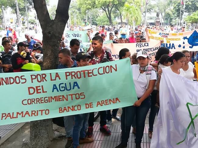 Comunidades de Palmarito y Banco de Arena protestando por la falta de agua