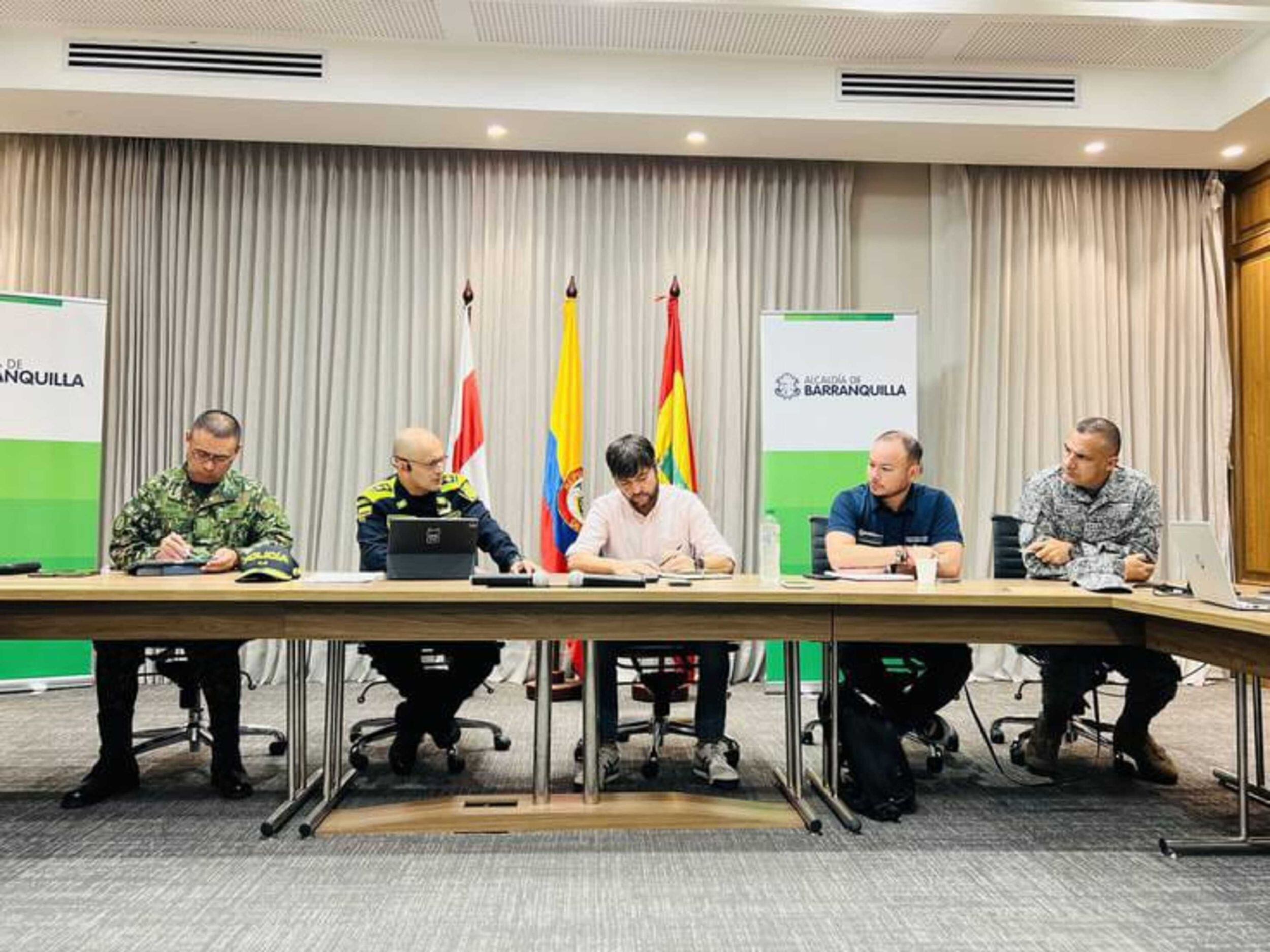 Consejo de seguridad de las autoridades en Barranquilla./ Alcaldía de Barranquilla.