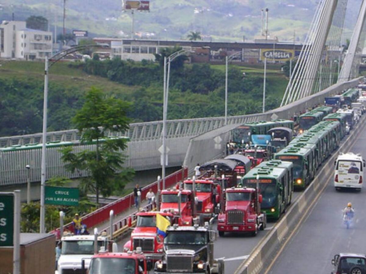 Voz de alerta lanzaron empresarios de carga ante 81 bloqueos de vías en enero