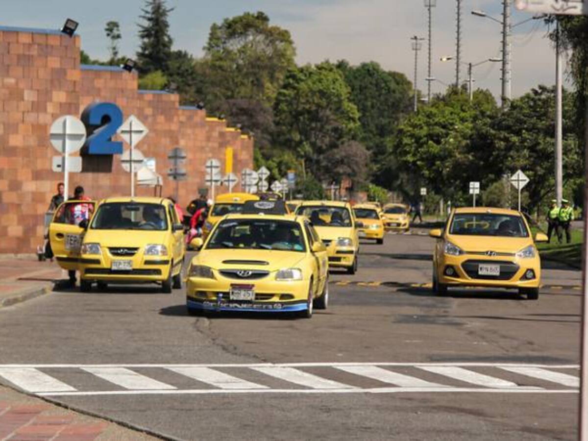 Aplicaciones de servicio de taxi autorizadas para cobrar nuevas tarifas