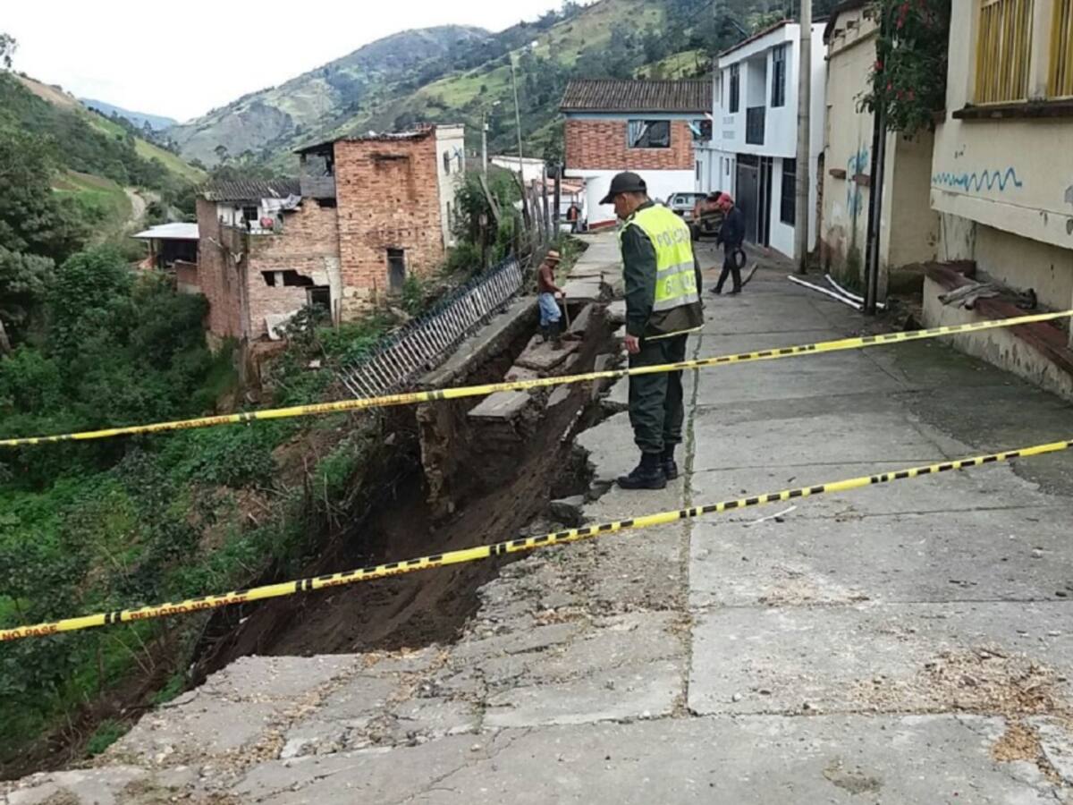 Fenómeno de remoción podría afectar vía La Soberanía