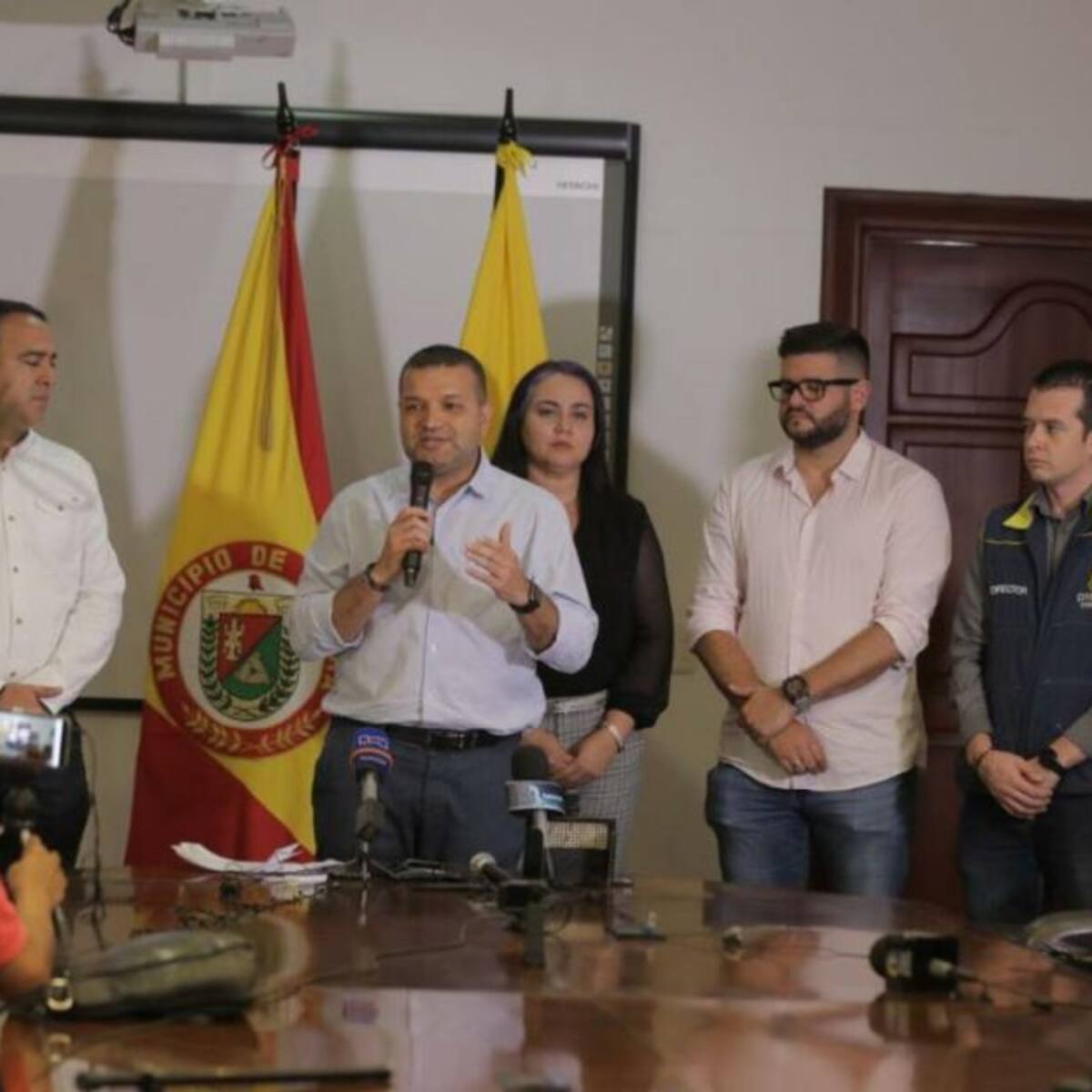 Alcalde de Pereira lanza estrategias para salvar empresas de la ciudad