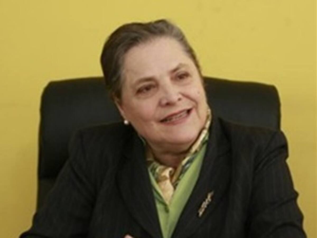 Acusan de plagio a candidata presidencial del Polo, Clara López