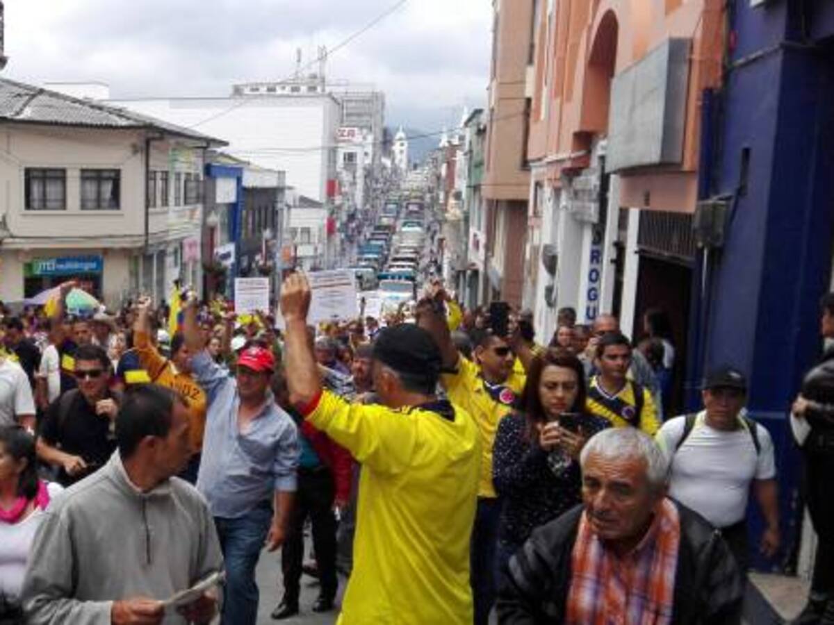 Cerca de mil personas se movilizaron por las calles de Manizales
