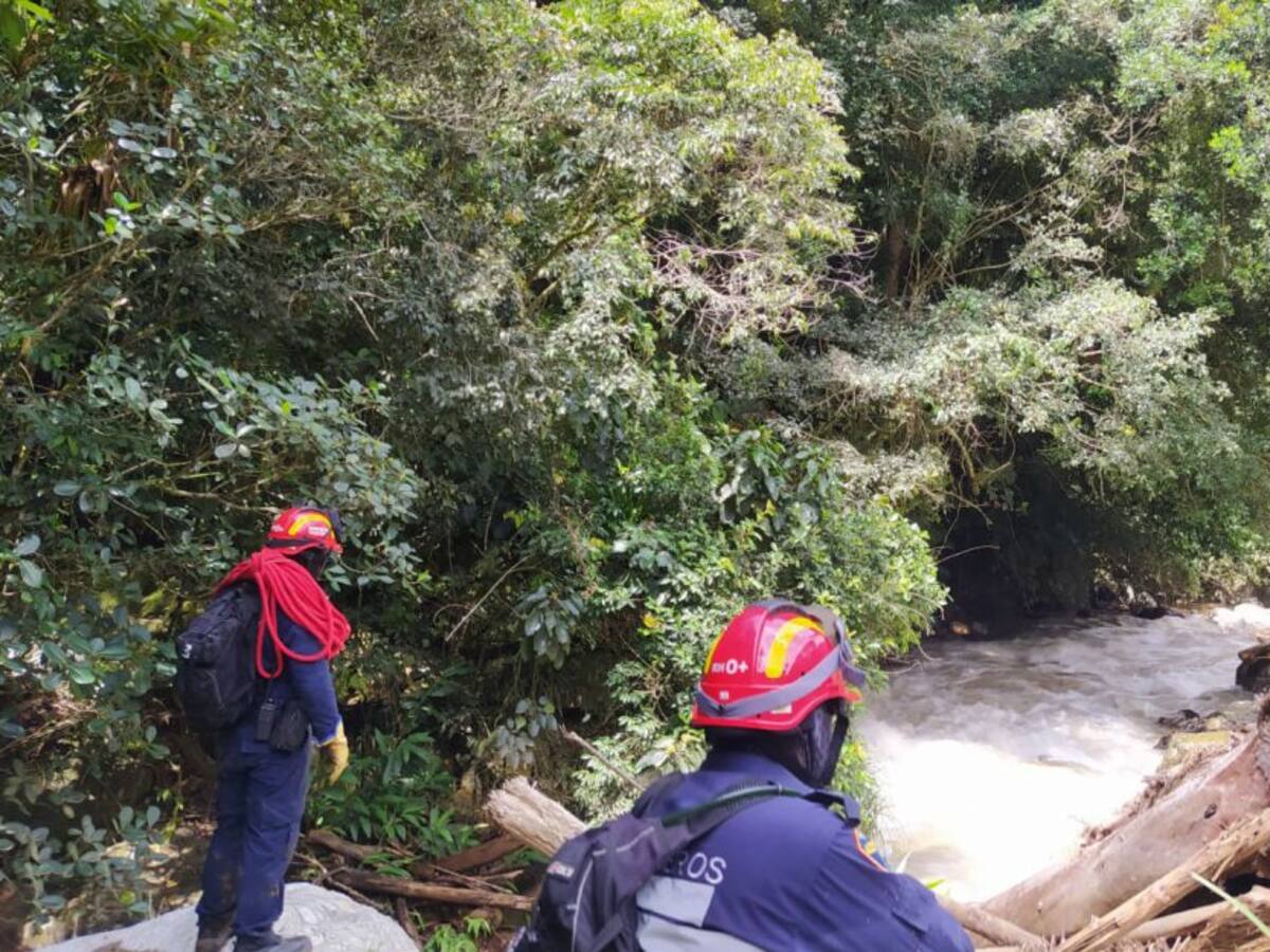 Dos días desaparecido ajusta un adulto mayor que cayó a un río en Antioquia