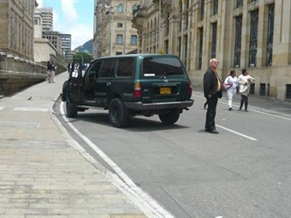 "Senadores ya hicieron devolución de camionetas usadas": Secretaría General