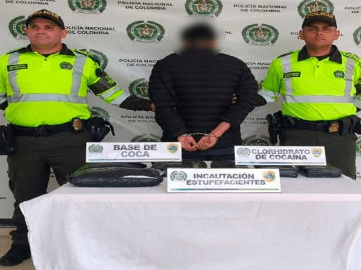En fajas corporales hombre transportaba droga en la vía Fusagasugá-Bogotá