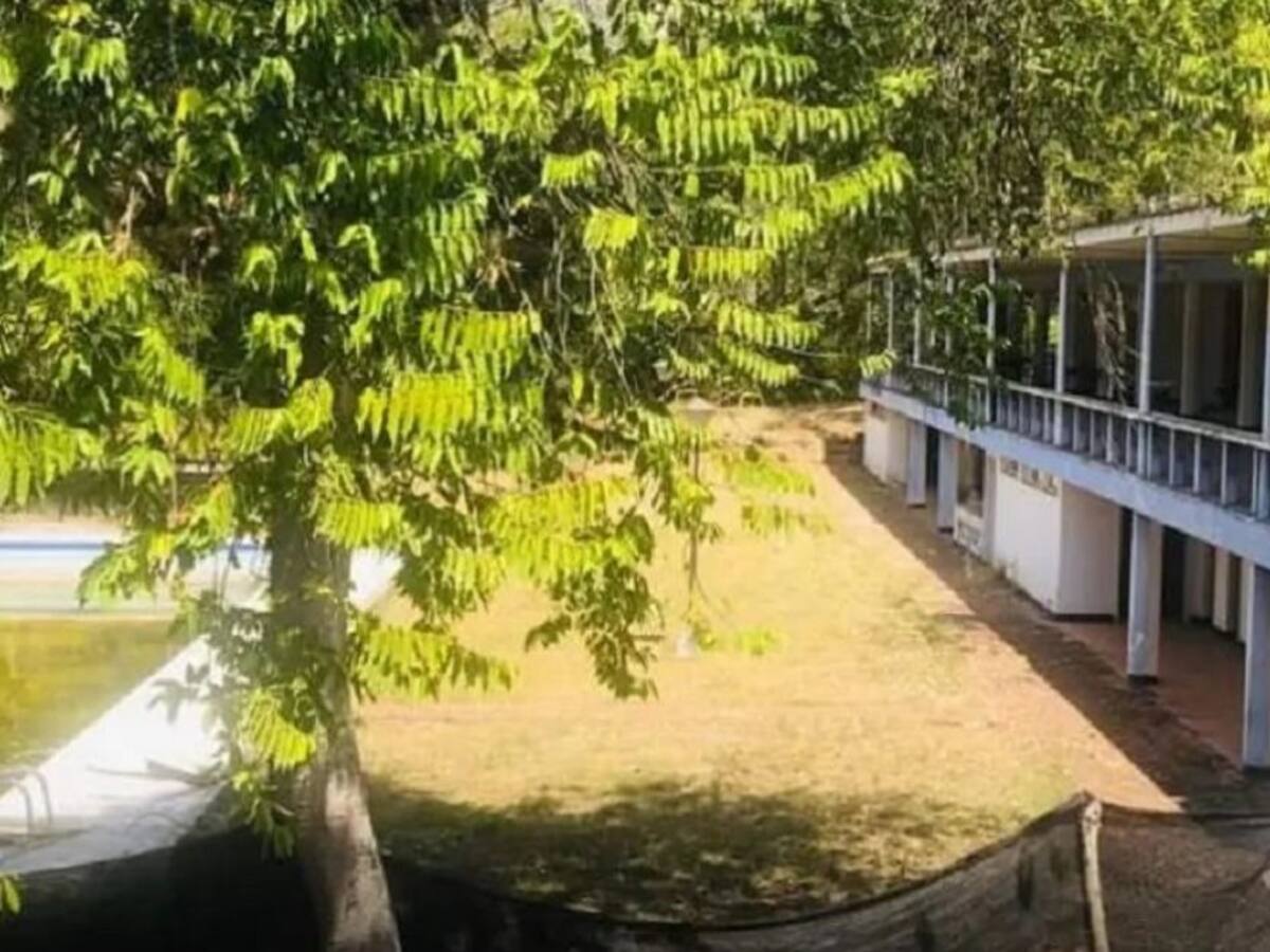 Se embolata entrega del hotel Bella Isla a la UIS