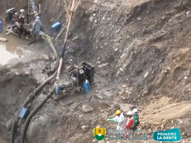 Proceso de rescate de los mineros en la vereda El Bosque de Neira