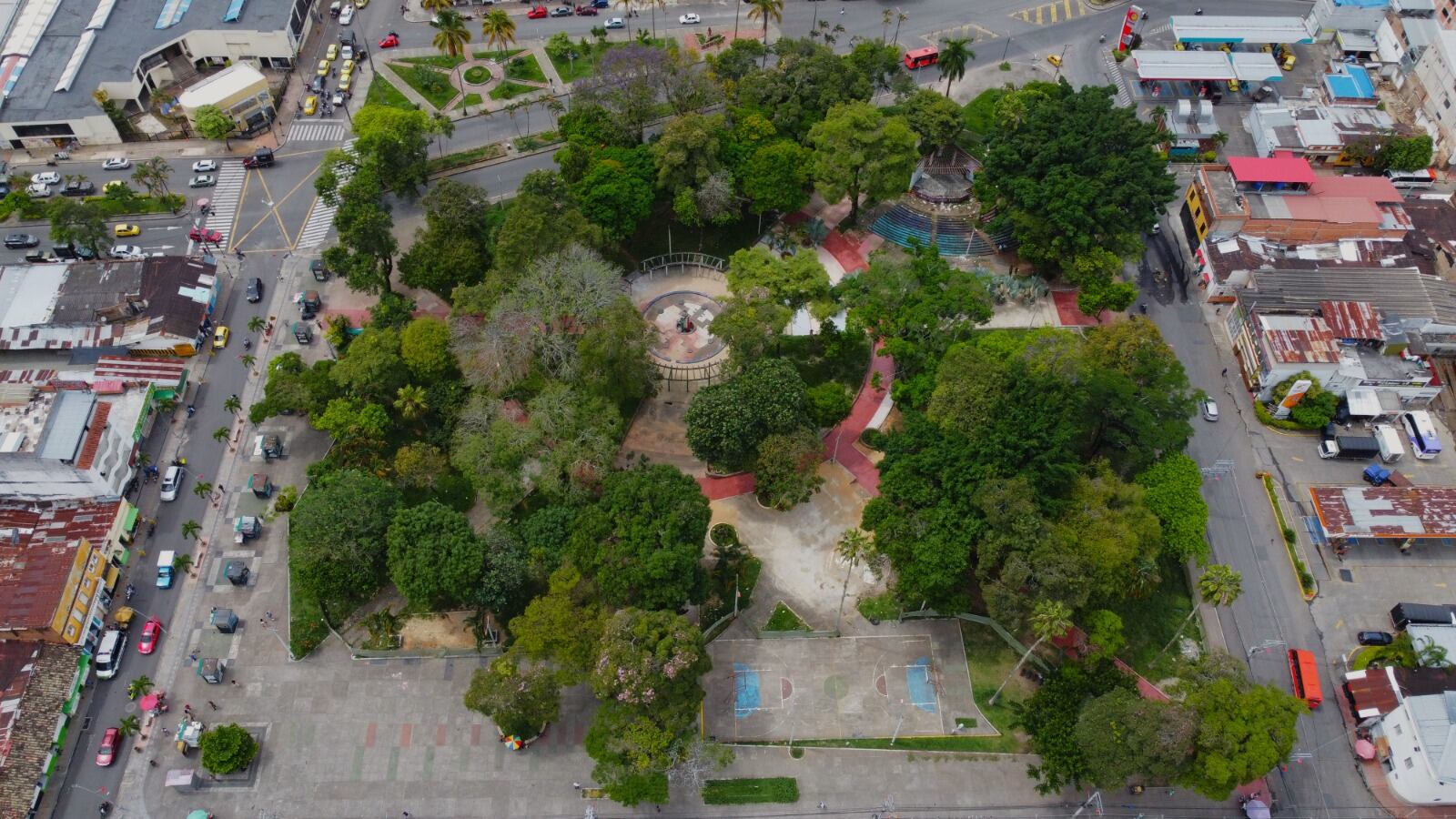 Panorámica del parque Andrés López de Galarza en Ibagué