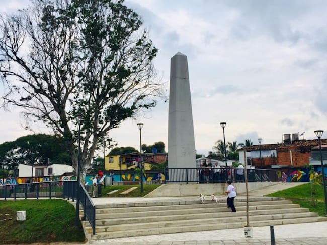 Recuperan obelisco del Puente La Novena