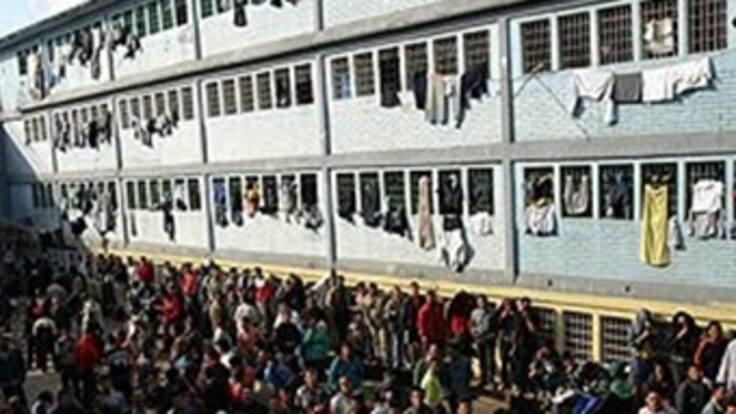 La Modelo podría colapsar, advierte sindicato del Inpec