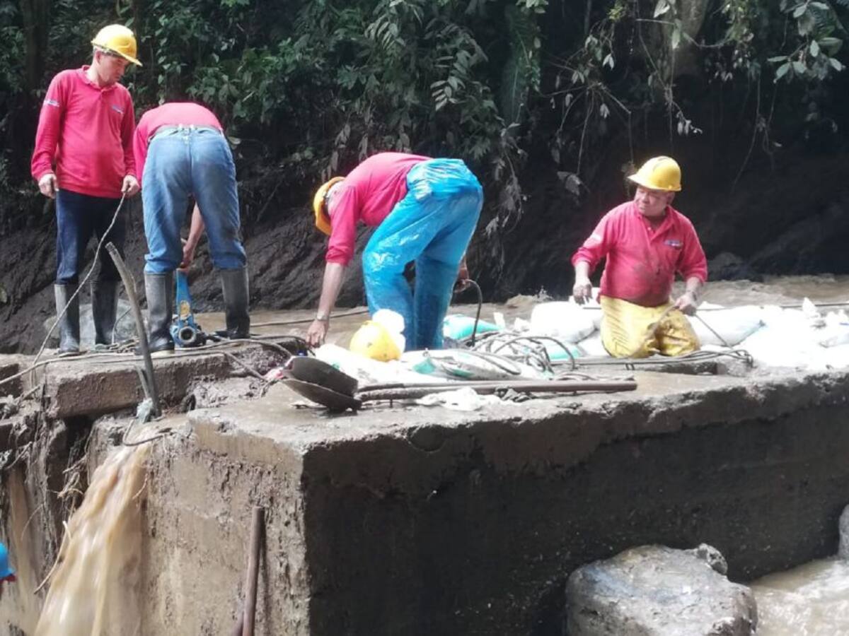 Villamarianos no aguantan más las dificultades con el servicio de agua