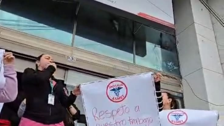 Trabajadora Asmet Salud Armenia