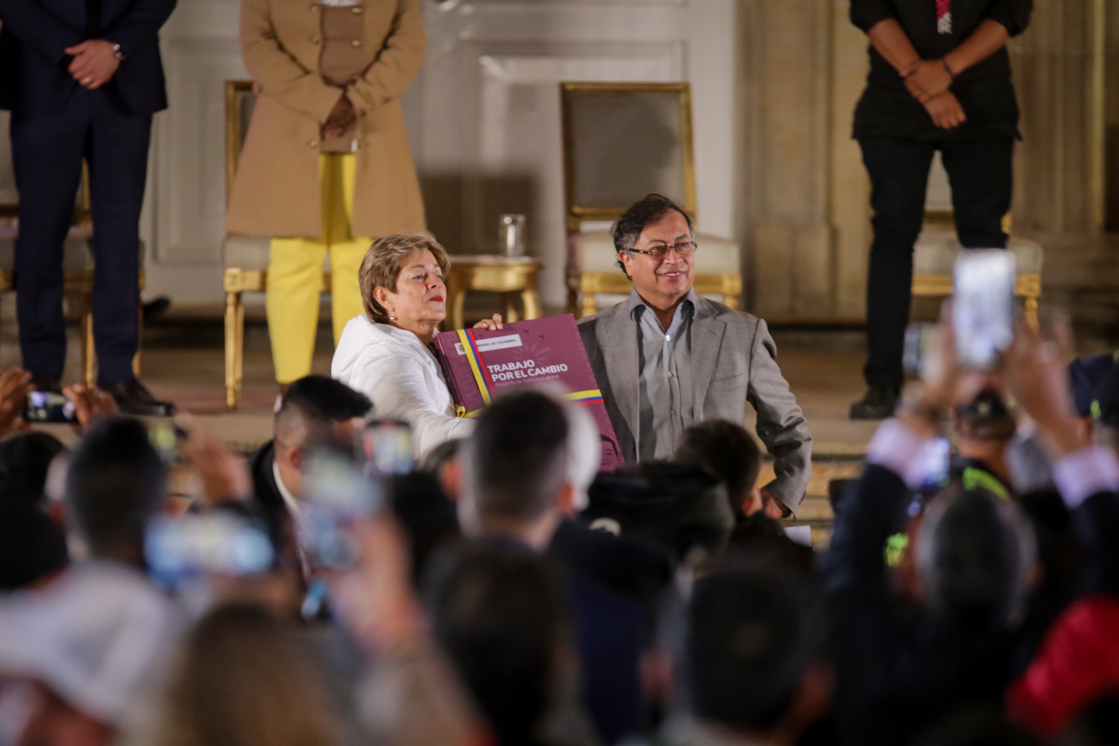 Ya están listos los ponentes para primer debate de la Reforma Laboral del Gobierno Petro. (Colprensa-Mariano Vimos)