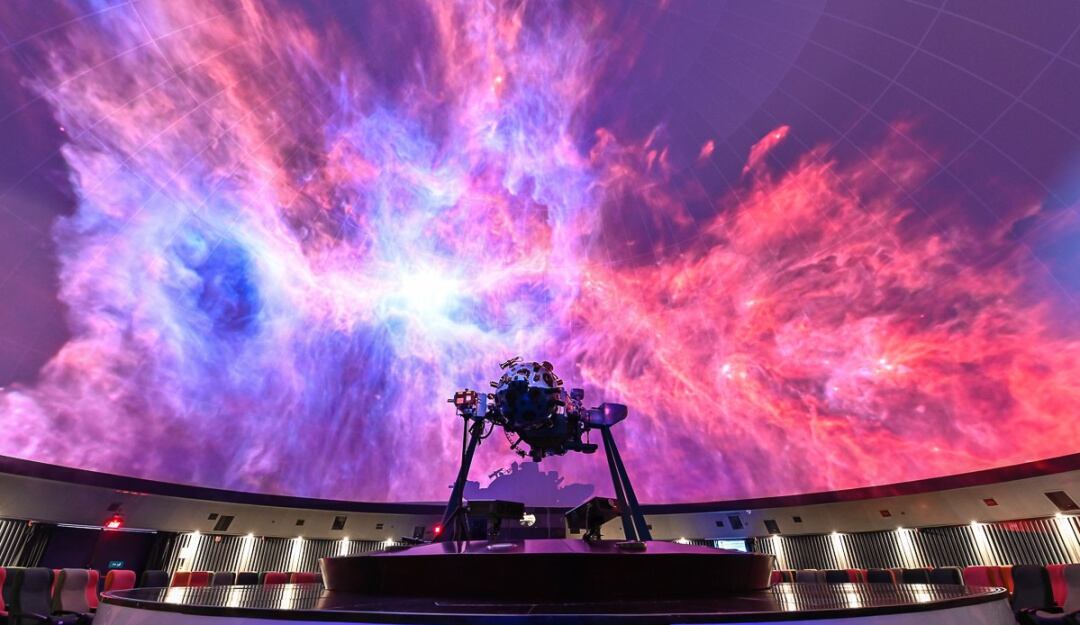 Nuevo sistema de proyección en el Planetario de Bogotá 