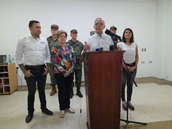 Ministros de Defensa, Minas y Trabajo en mesa de trabajo en Arauca. Cortesía: MinDefensa.