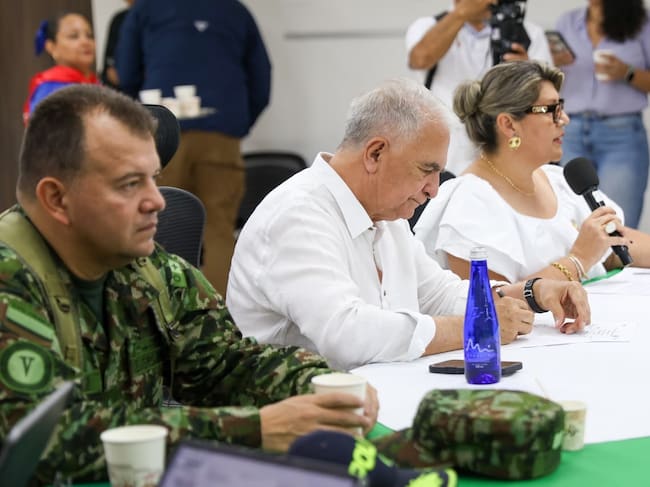 En el encuentro se definieron acciones conjuntas para responder . Foto Gobernación Huila.