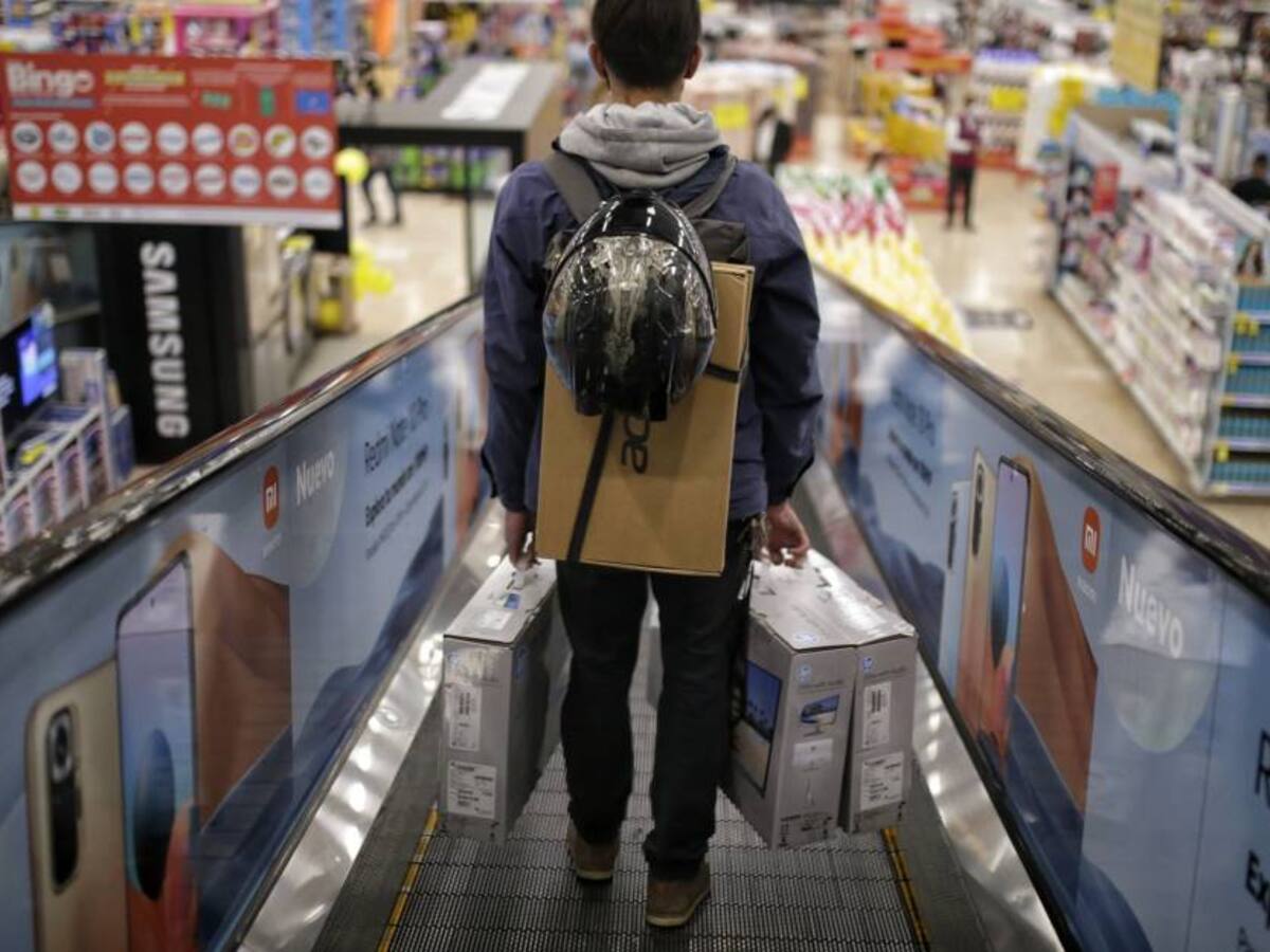 Defensoría del Pueblo pide respetar derechos de los consumidores en el día sin IVA