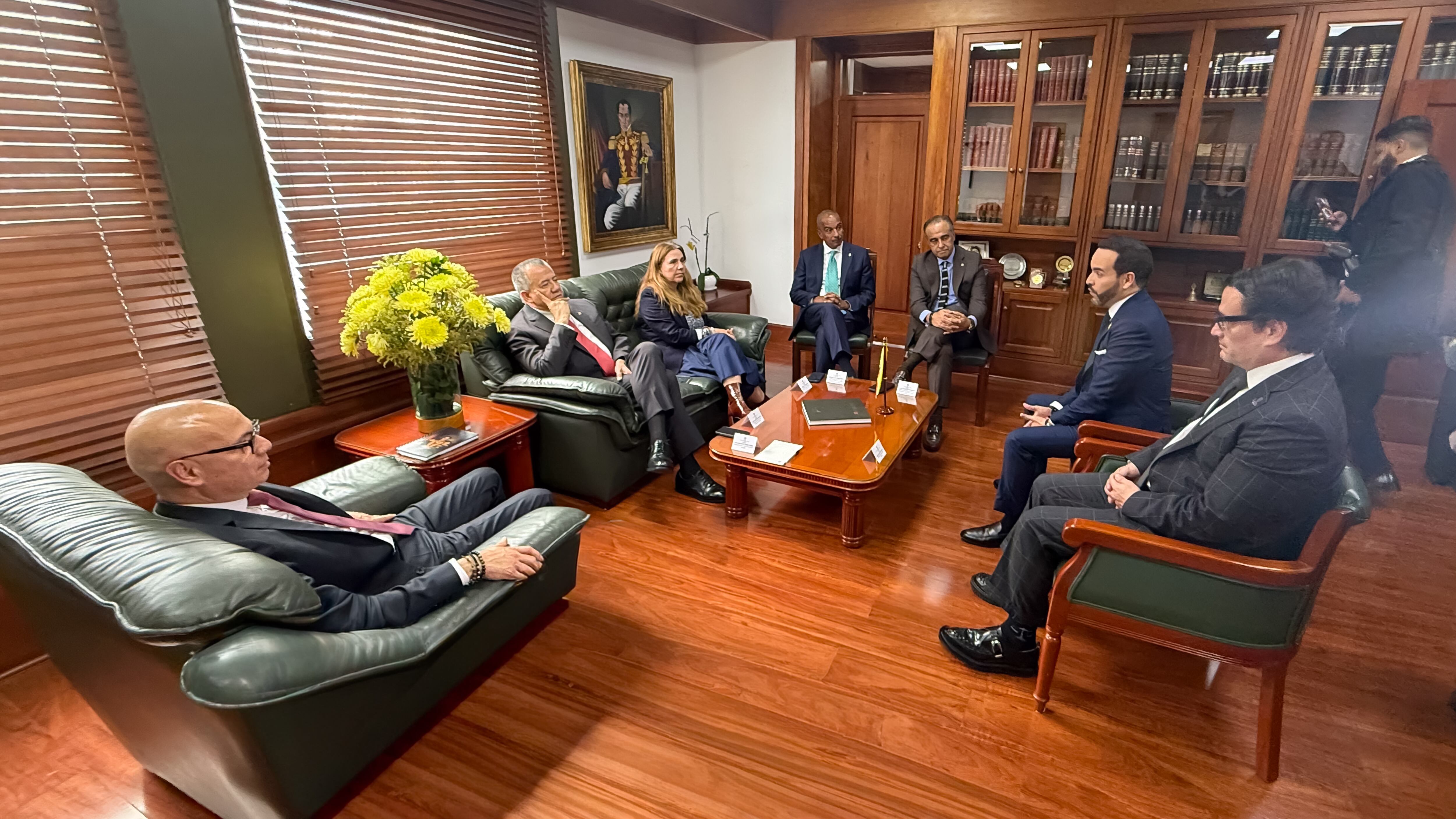 El presidente de la República, Abelardo de la Espriella se reunió con los magistrados de las altas cortes. Foto: Corte Suprema de Justicia.