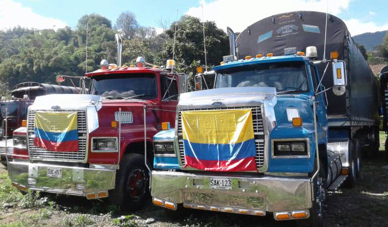 Los transportadores de carga se niegan a mover sus vehículos.