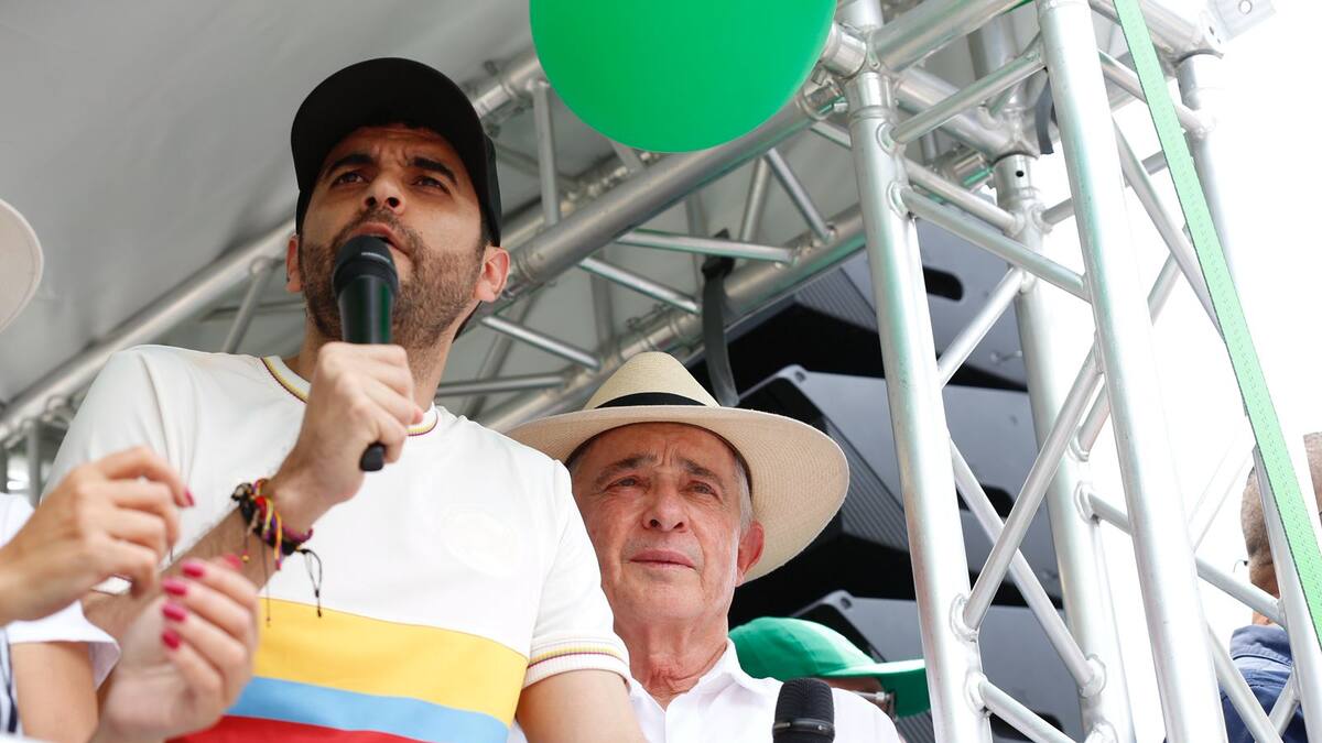 "Disentir no es desconocer la justicia": Cadavid rechaza que jueza que condenó a Uribe ignorara su testimonio