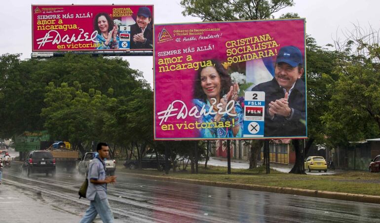 Los avisos a favor de Ortega abundan en las vías de Managua