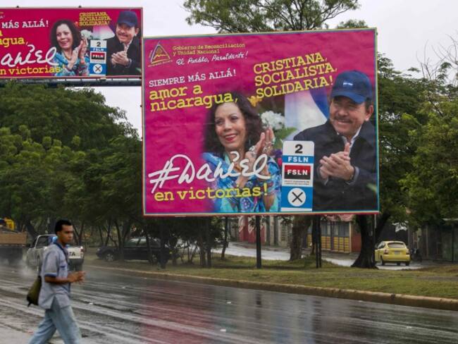 Los avisos a favor de Ortega abundan en las vías de Managua
