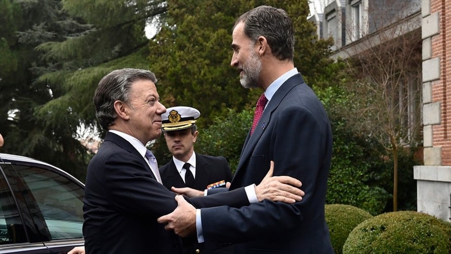 Madrid. 13 de diciembre de 2016. El Presidente Juan Manuel Santos es recibido por el Rey de España, Felipe VI, quien lo felicitó por el otorgamiento del Premio Nobel de Paz 2016.. Foto: Colprensa