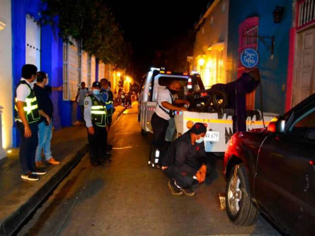 Propuesta de Dau: vehículos particulares pagarían por movilizarse en horas pico