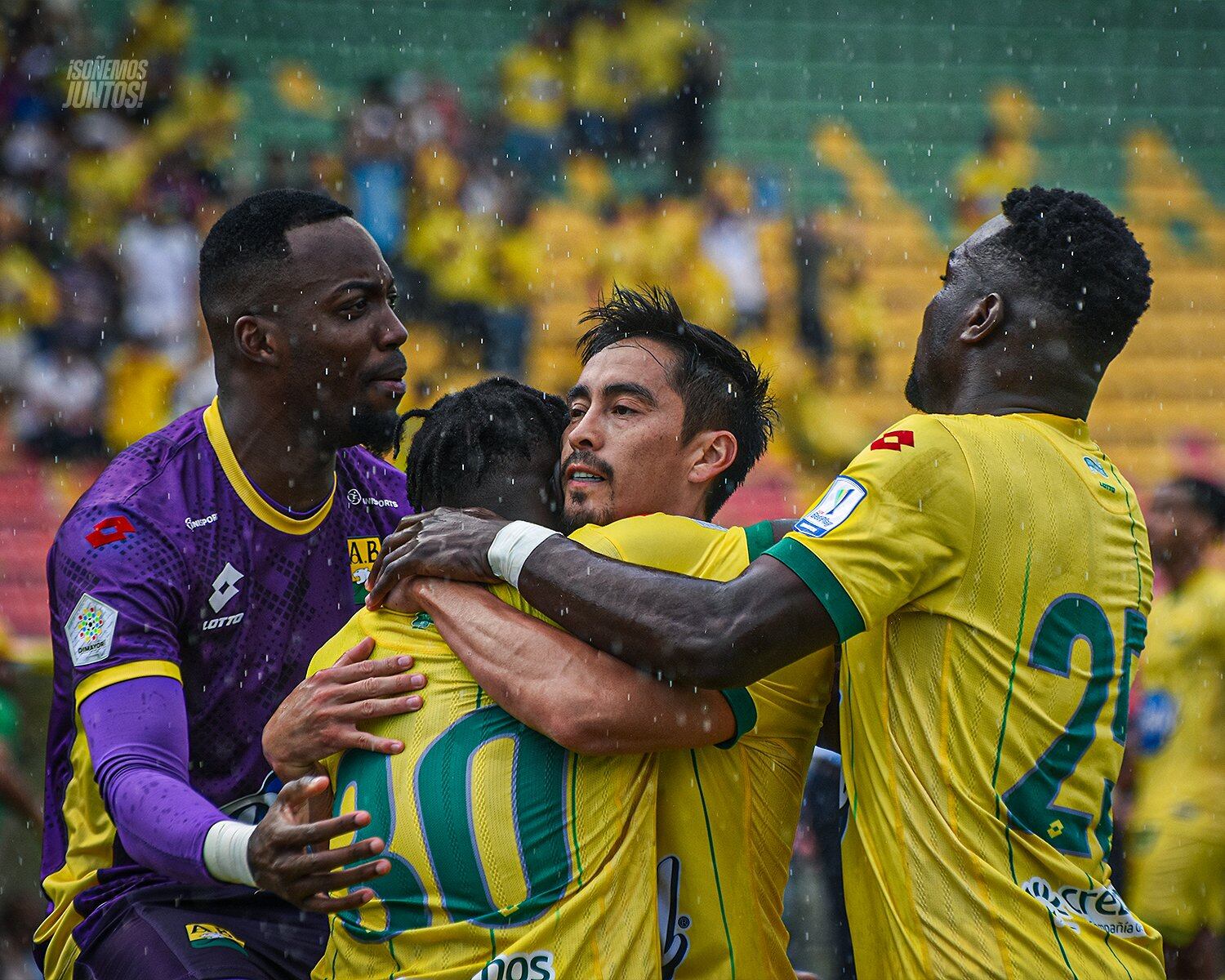 Bucaramanga le gana a Águilas y toma el liderato de la tabla de posiciones / @ABucaramanga