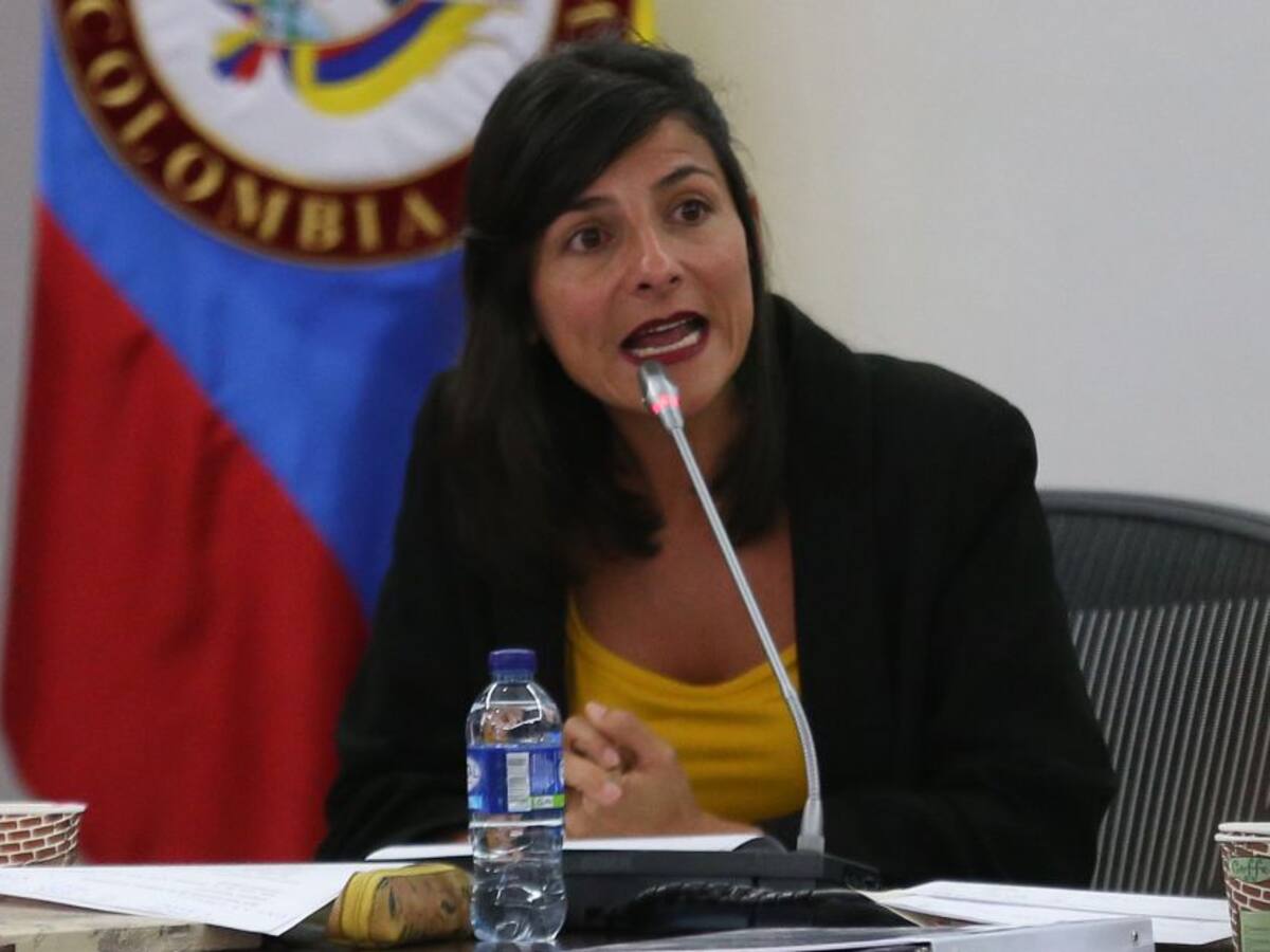 Gobierno logró acuerdo para bajar tarifas de energía con empresas