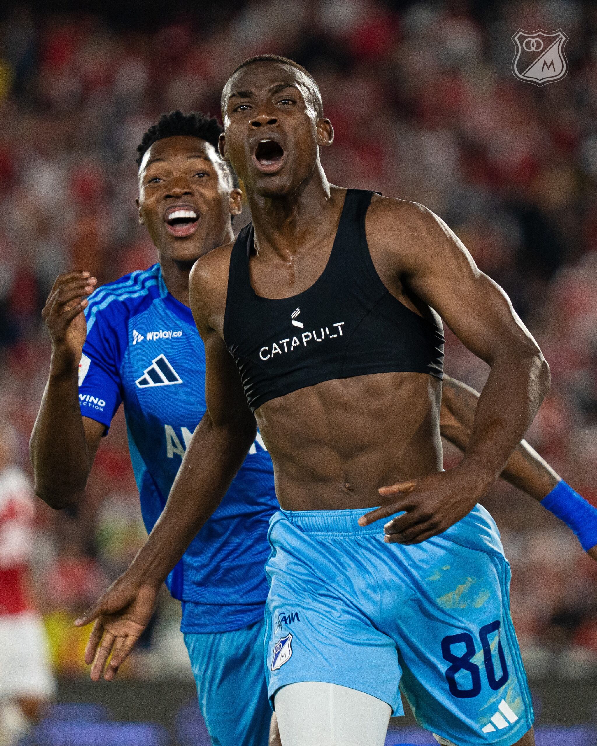 Cristian Cañozales celebra su primer gol con Millonarios / Twitter: @MillosFCoficial.