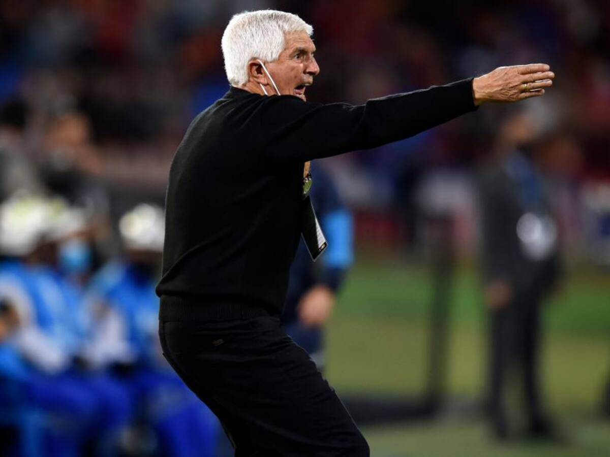 Juan Cruz Real no es más el DT del Junior; Julio Comesaña regresa al cargo