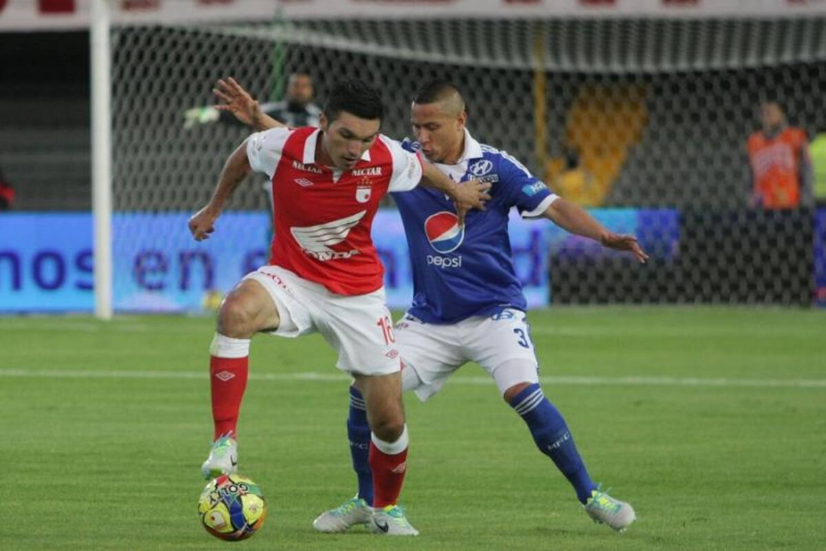 Santa Fe y Millonarios volvieron a empatar sin goles en el segundo clásico del torneo finalización. Santa Fe terminó jugó con diez hombres durante 66 minutos por la expulsión de Silvio González.