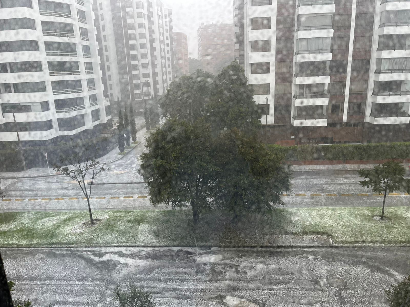 Lluvia con granizo en Bogotá: ¿cuáles son las localidades afectadas y en dónde hay inundaciones?