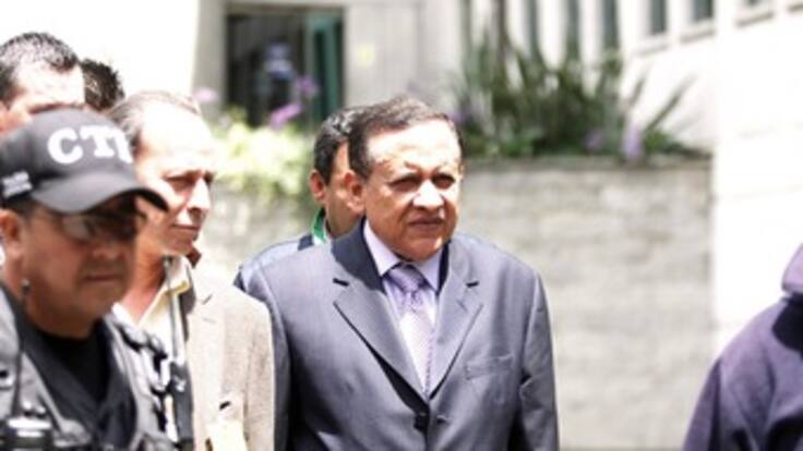 General (r) Maza Márquez continuará privado de su libertad