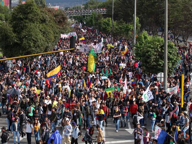 Imagen de referencia, marchas en Bogotá. Foto: Lokman Ilhan/Anadolu Agency/Getty Images)