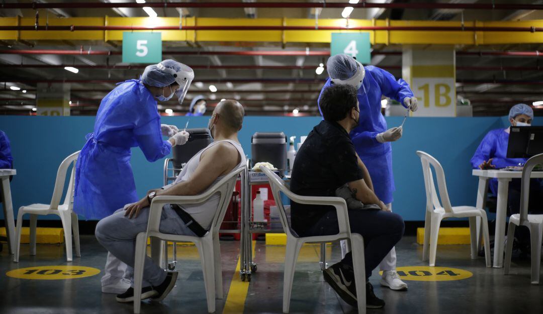 Vacunación contra la COVID-19