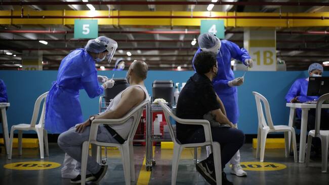 Vacunación contra la COVID-19