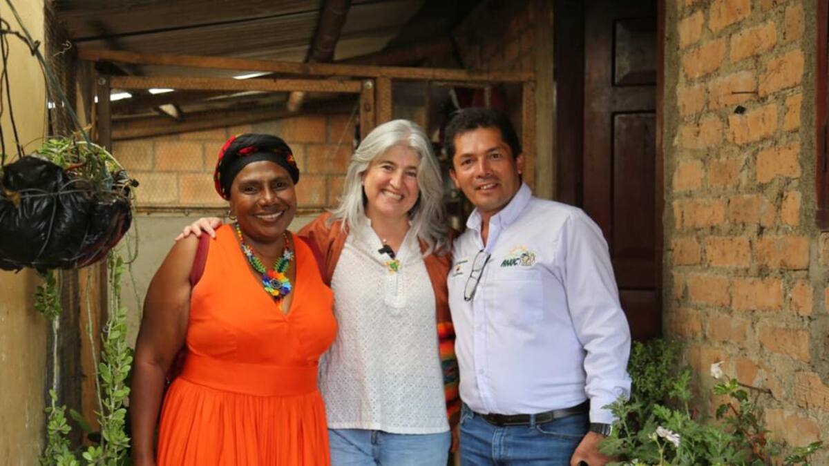 MinVivienda firmó convenio con organizaciones comunitarias para mejorar 600 hogares