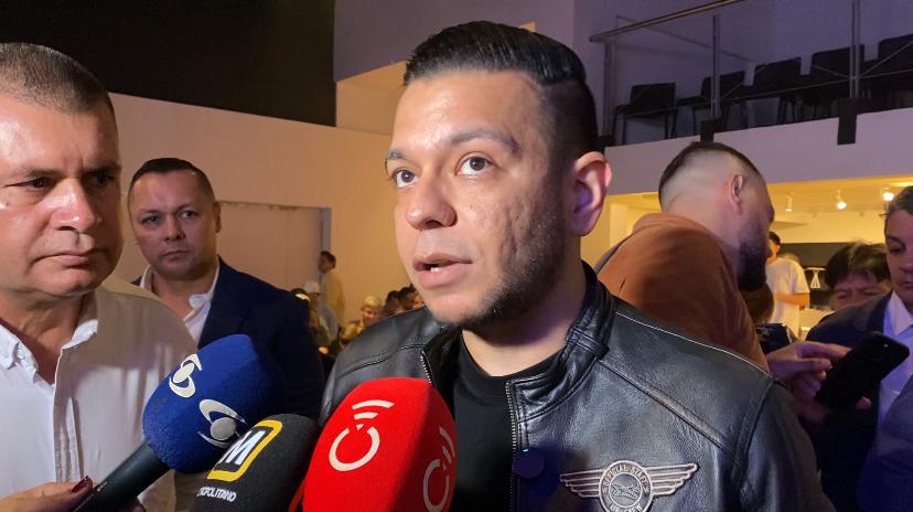 “Jurídicamente no puedo estar en otro partido”: JotaPe Hernández no se une aún al Republicano. Foto: Caracol Radio.