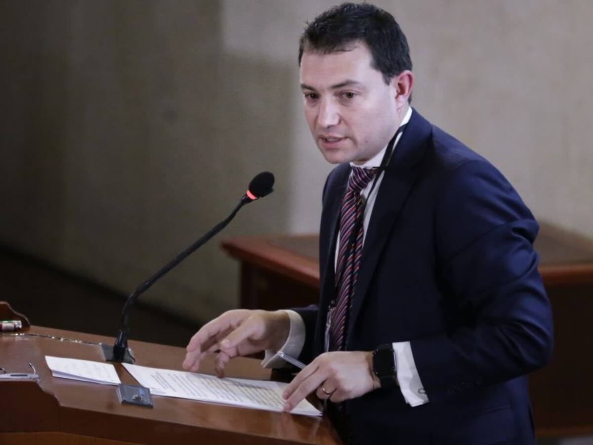 Contraloría declara inembargables los recursos de la salud