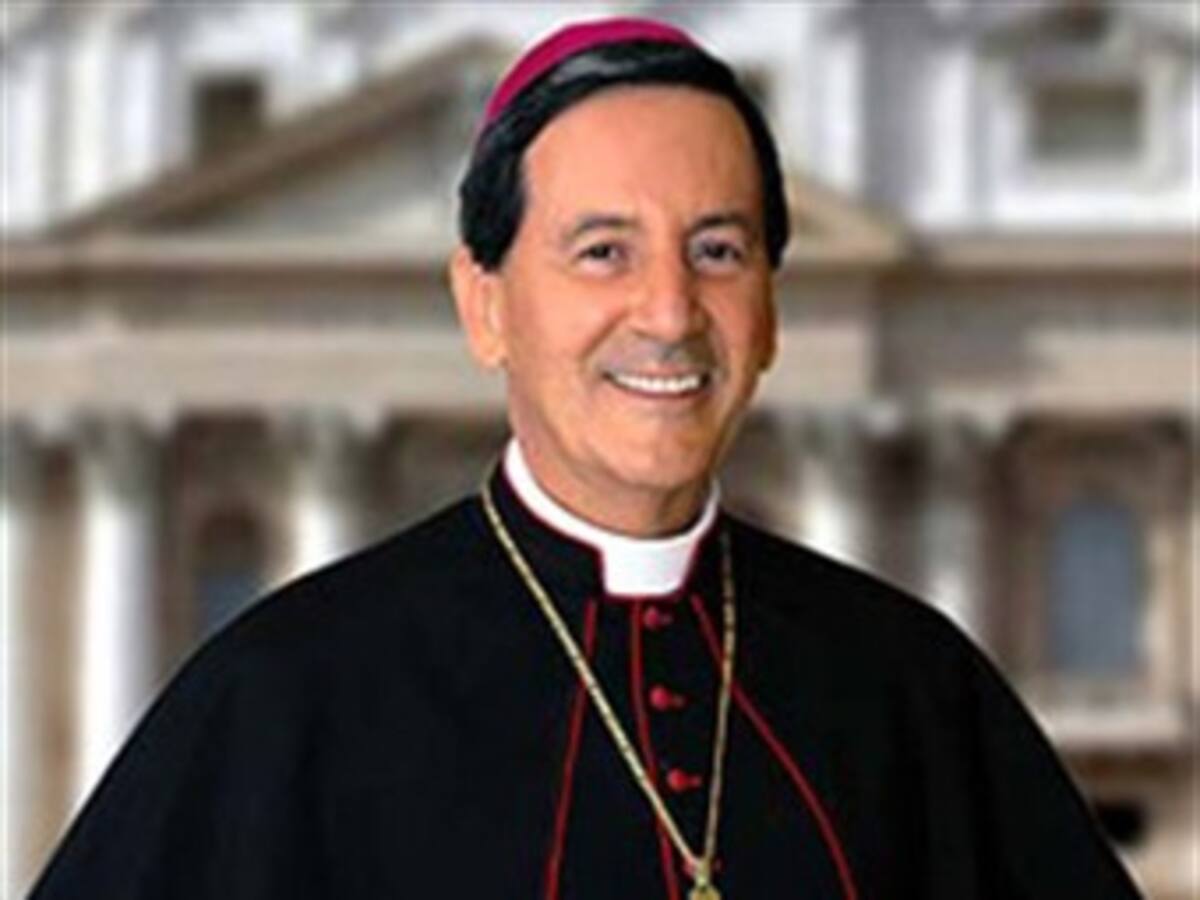 "Las marchas cuando paralizan no son buenas": monseñor Rubén Salazar