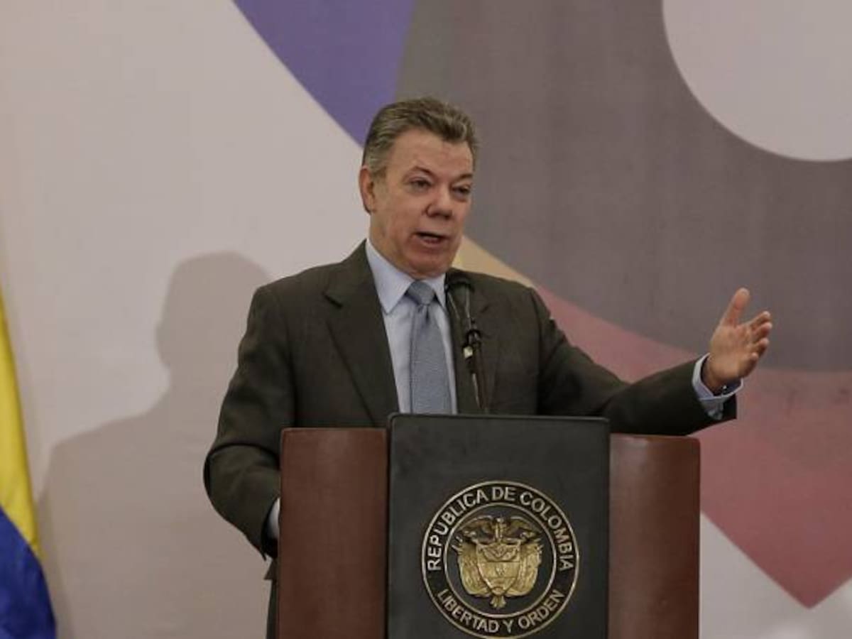 Las disidencias de las Farc no tendrán beneficios: Santos a Fiscal