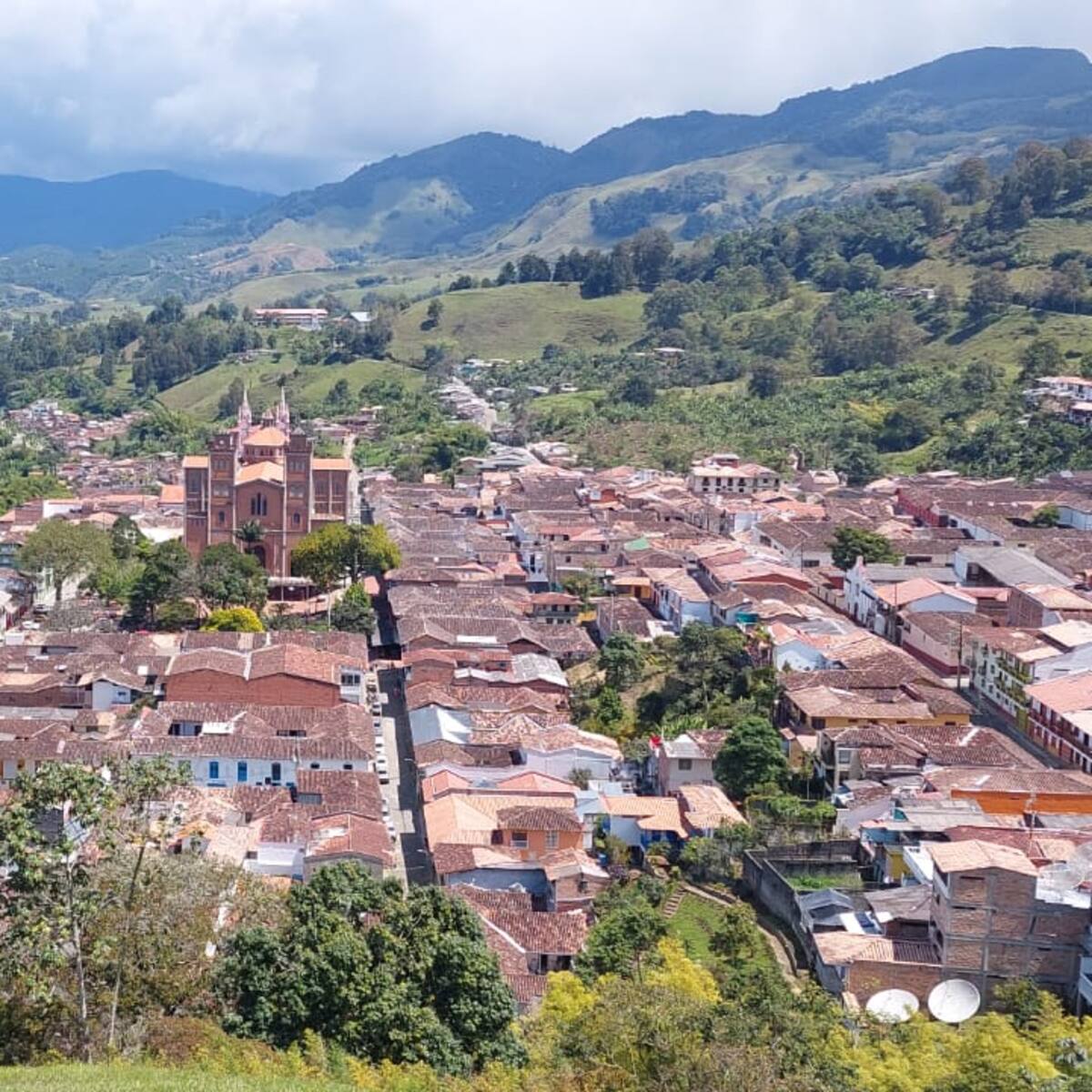 Ciudadano resultó herido en un procedimiento de la policía en Jericó, Antioquia