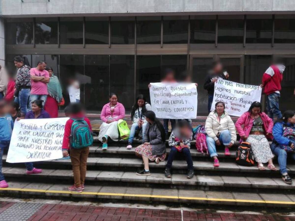 Indígenas de Marsella exigieron entrega de aulas de clases